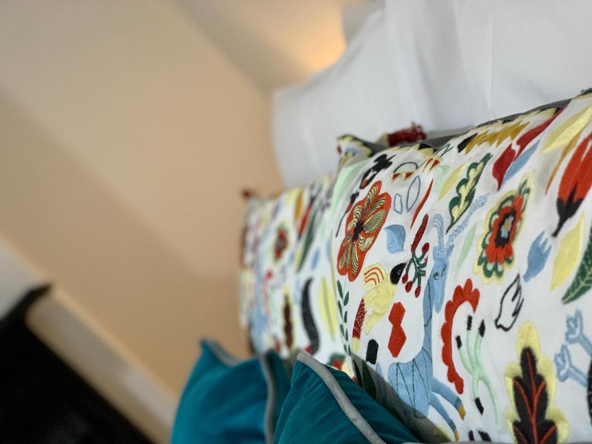 Stamer House By Yourstays, Stylish Quirky House, With 4 Double Bedrooms, Book Now! Stoke-on-Trent 外观 照片