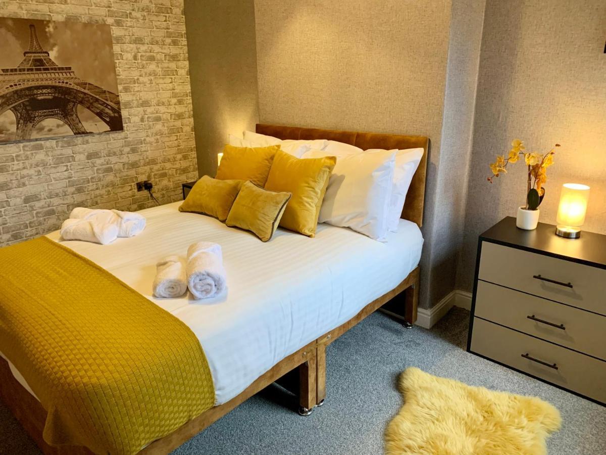 Stamer House By Yourstays, Stylish Quirky House, With 4 Double Bedrooms, Book Now! Stoke-on-Trent 外观 照片