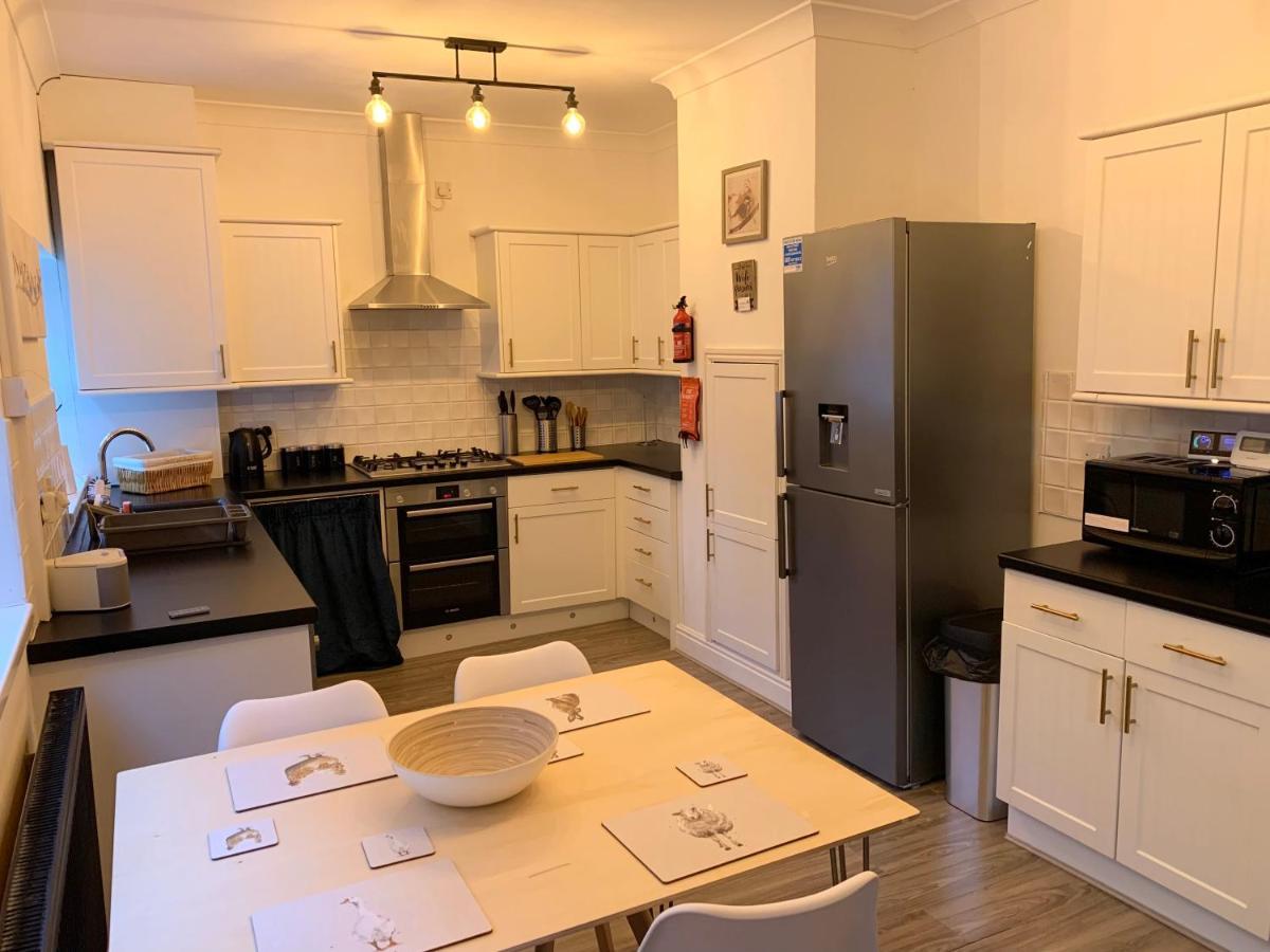 Stamer House By Yourstays, Stylish Quirky House, With 4 Double Bedrooms, Book Now! Stoke-on-Trent 外观 照片