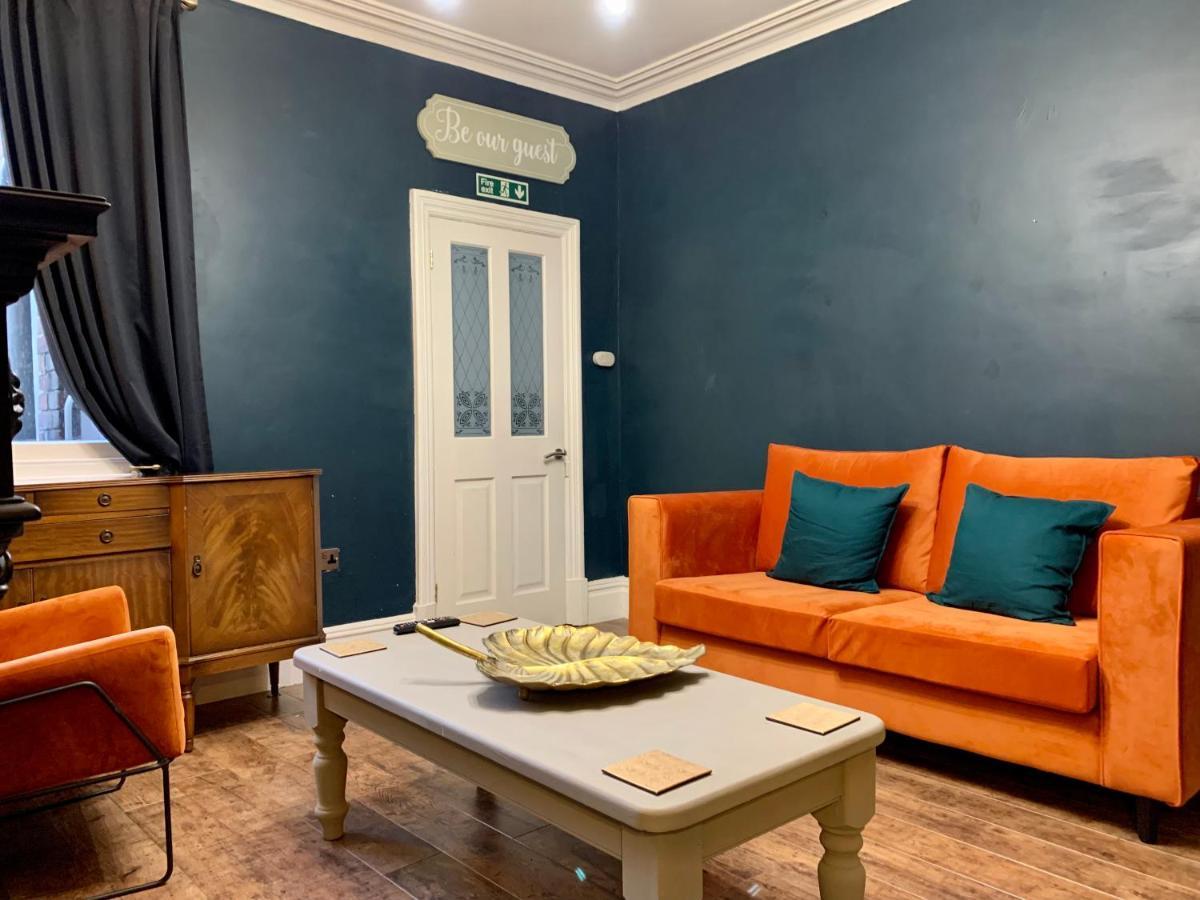 Stamer House By Yourstays, Stylish Quirky House, With 4 Double Bedrooms, Book Now! Stoke-on-Trent 外观 照片