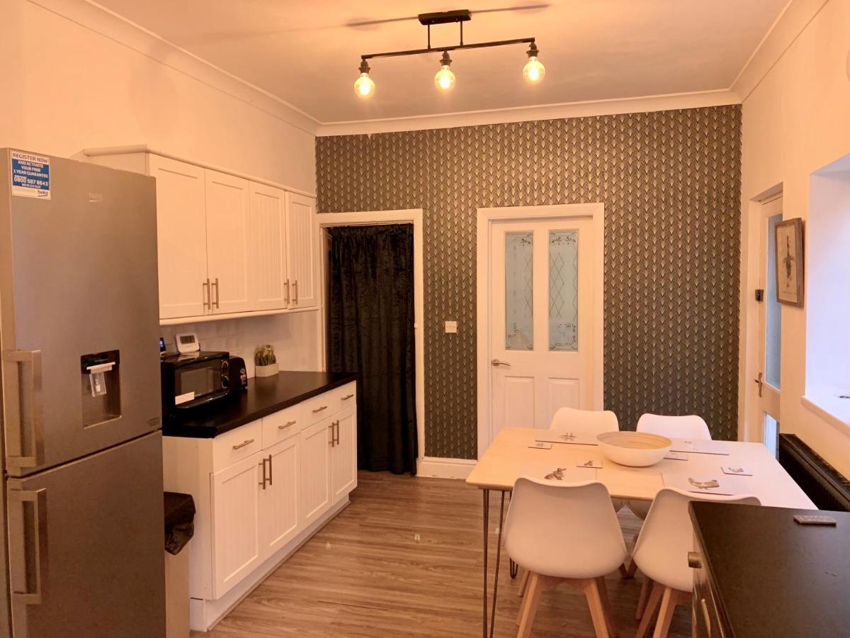 Stamer House By Yourstays, Stylish Quirky House, With 4 Double Bedrooms, Book Now! Stoke-on-Trent 外观 照片