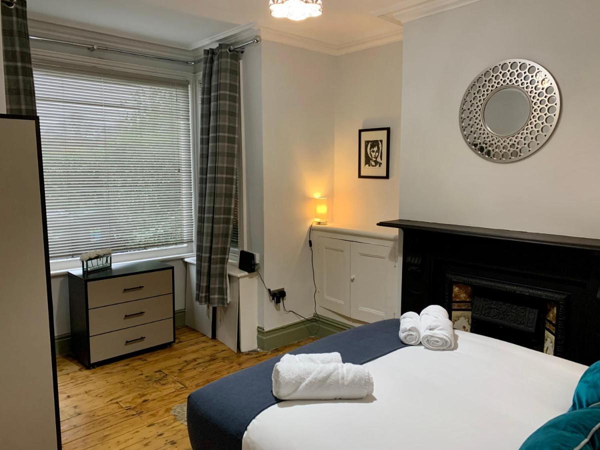 Stamer House By Yourstays, Stylish Quirky House, With 4 Double Bedrooms, Book Now! Stoke-on-Trent 外观 照片